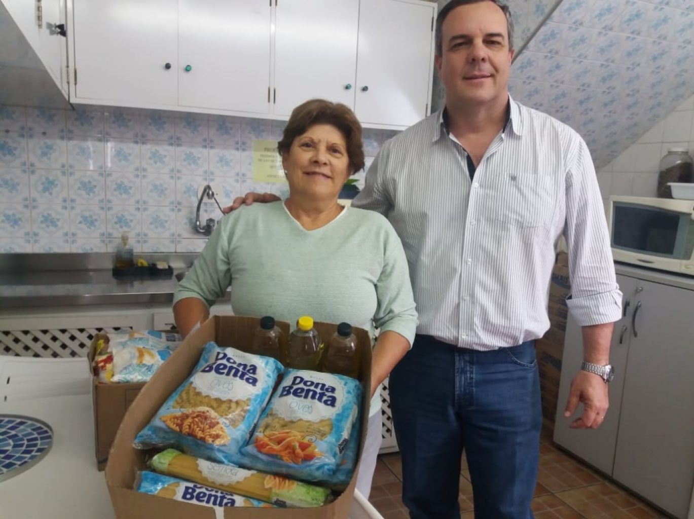 Caravana FISPAL leva empresários da região a São Paulo e arrecada mais de 30kg de alimentos não perecíveis