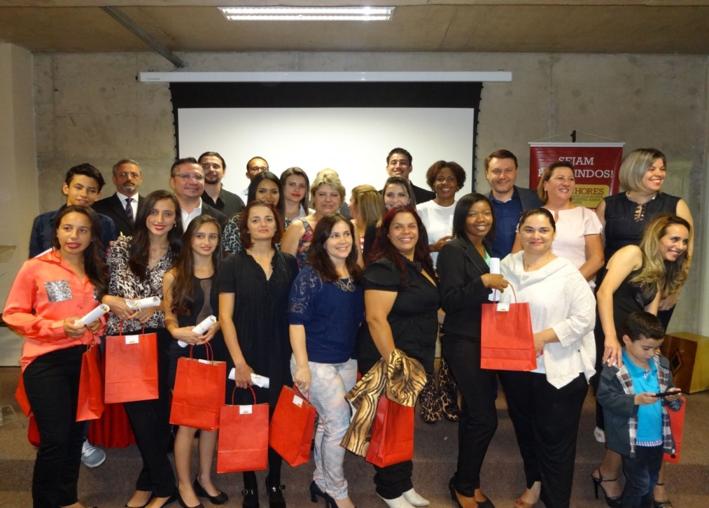 Alunos do curso básico em organização de eventos promoveram a própria formatura em Guararema