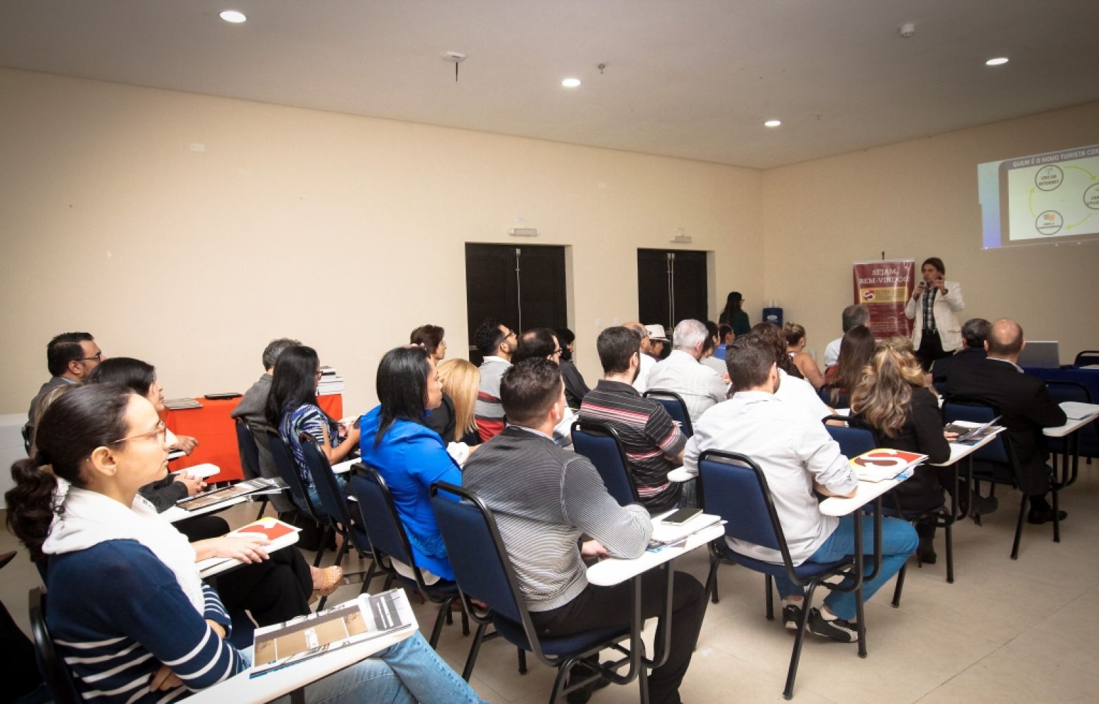 Encontro de Negócios do SINHORES foi um sucesso