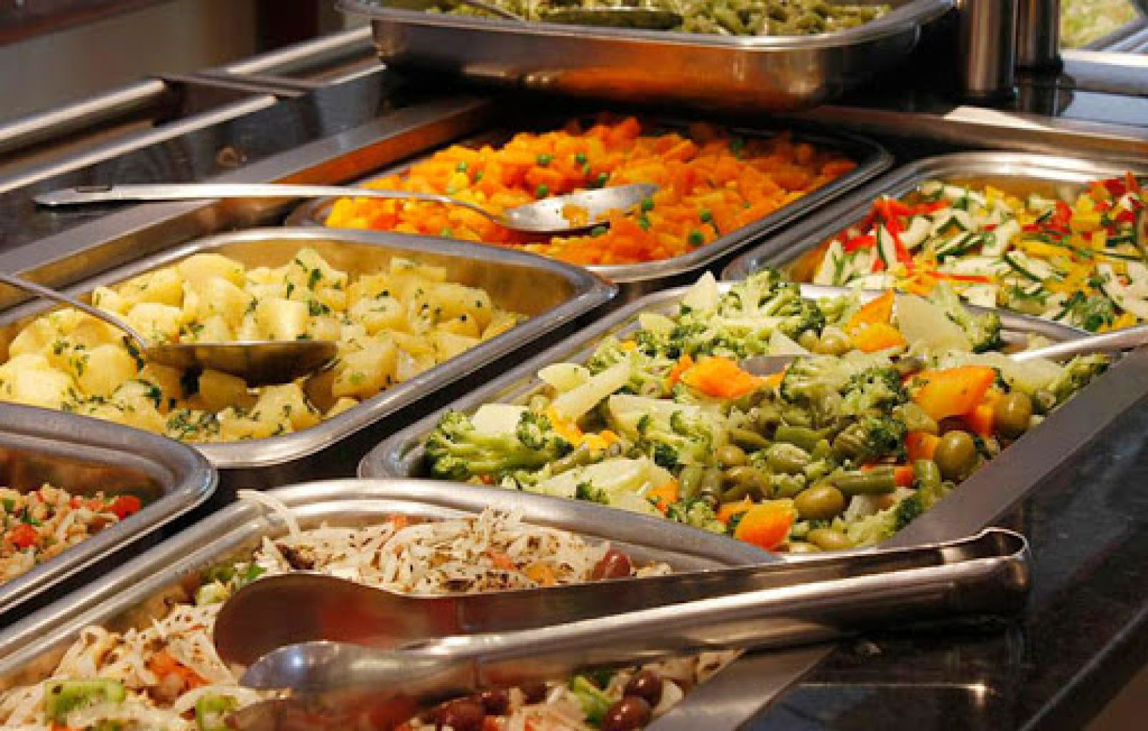 Prefeitura anuncia mais 3 medidas de flexibilização para restaurante e cinema