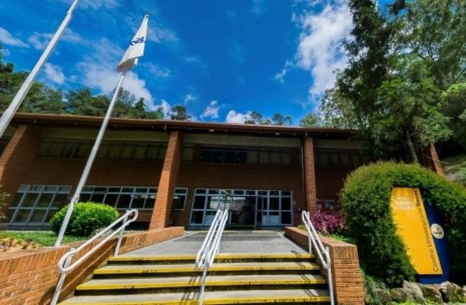 Inscrições abertas para vagas gratuitas em cursos de Cozinheiro e Garçom no Senac Campos do Jordão