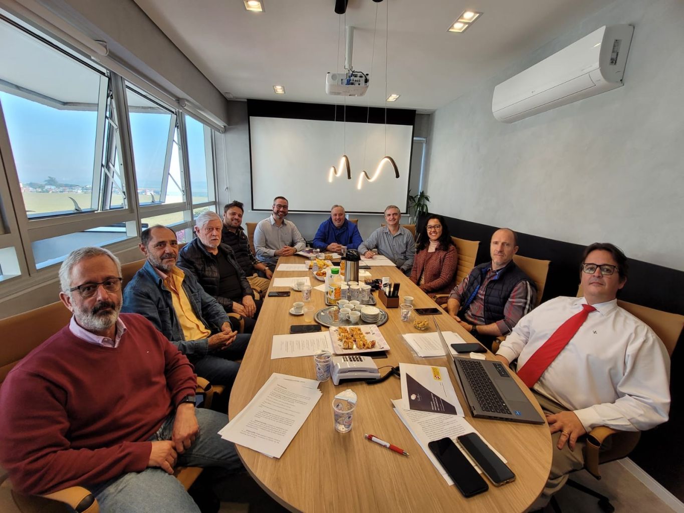 Reunião sobre alimentação sem glutén com o SINHORES
